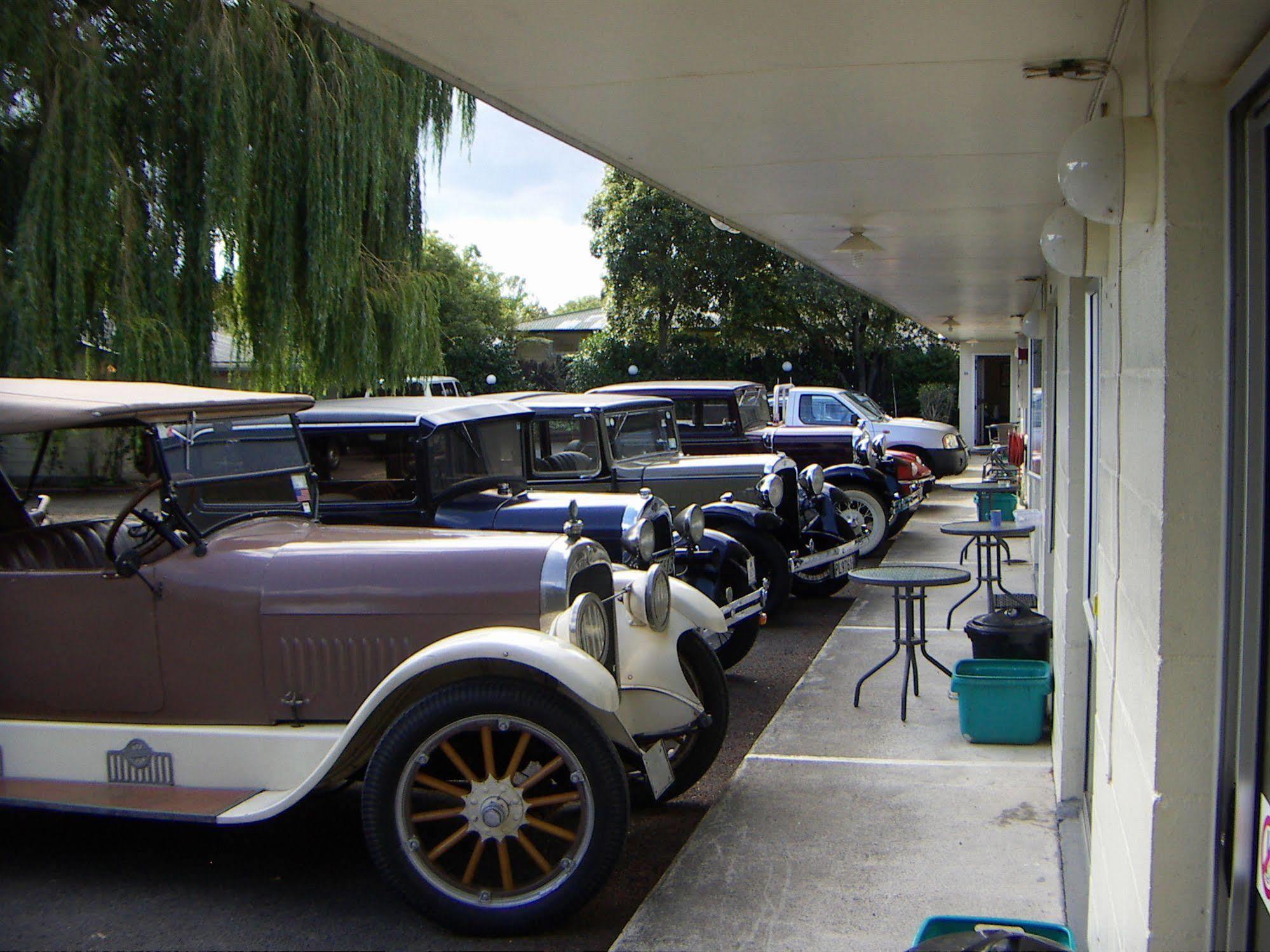 Camellia Court Family Motel Taupo Exterior foto