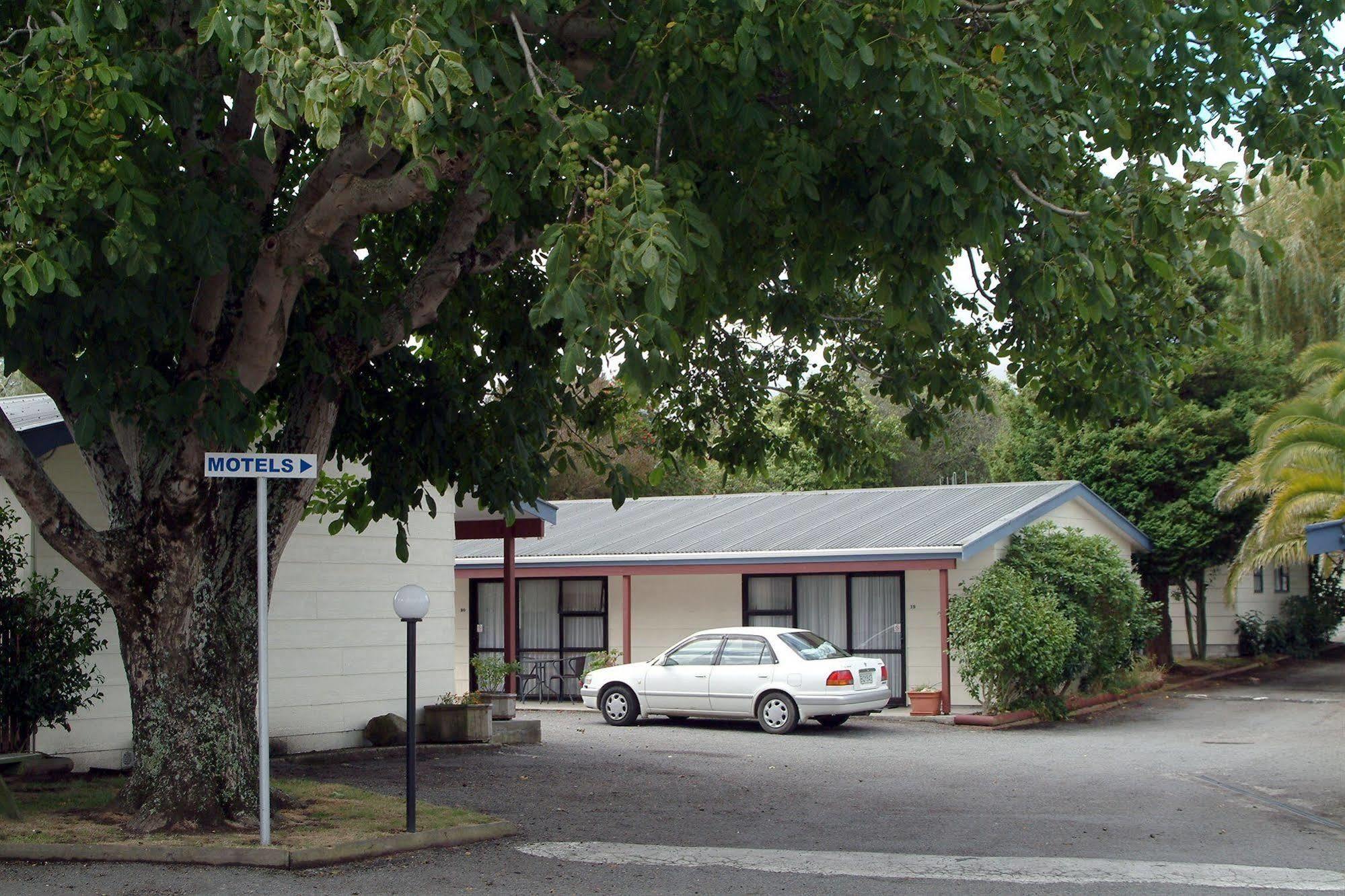 Camellia Court Family Motel Taupo Exterior foto