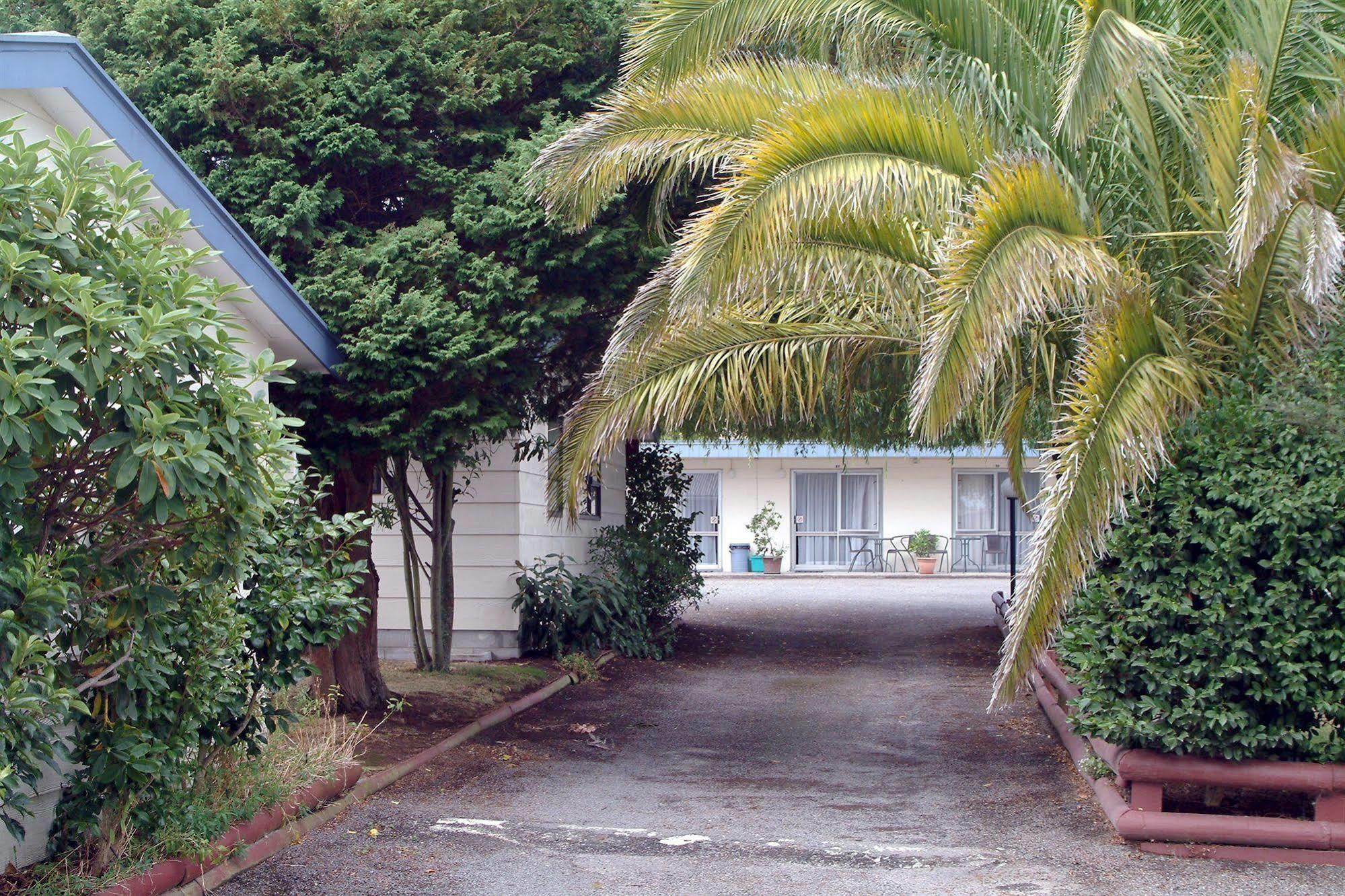 Camellia Court Family Motel Taupo Exterior foto