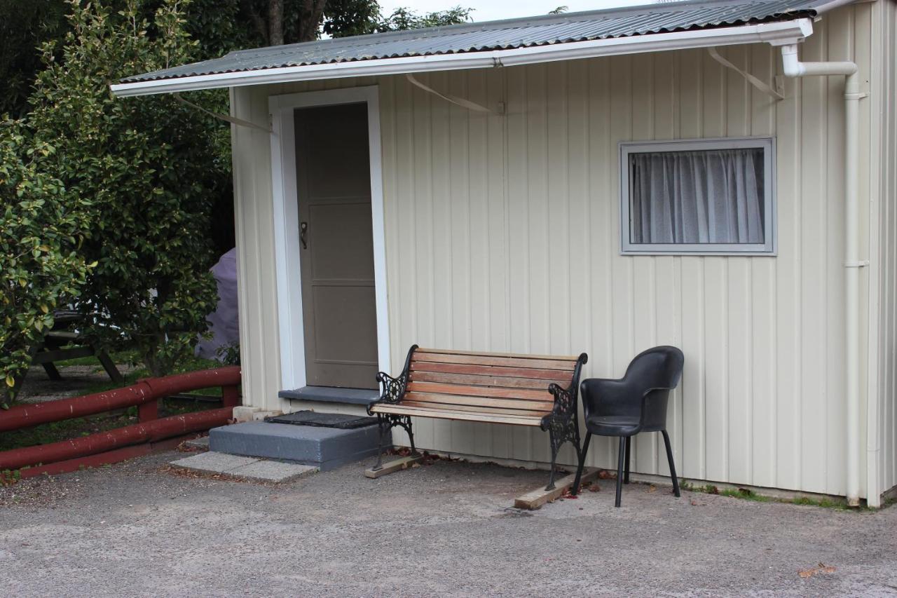 Camellia Court Family Motel Taupo Exterior foto